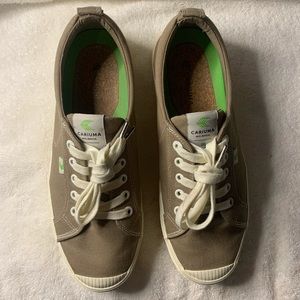 Womens Cariuma shoes